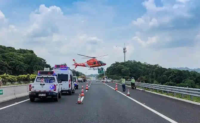 治多高速公路汽车救援案例